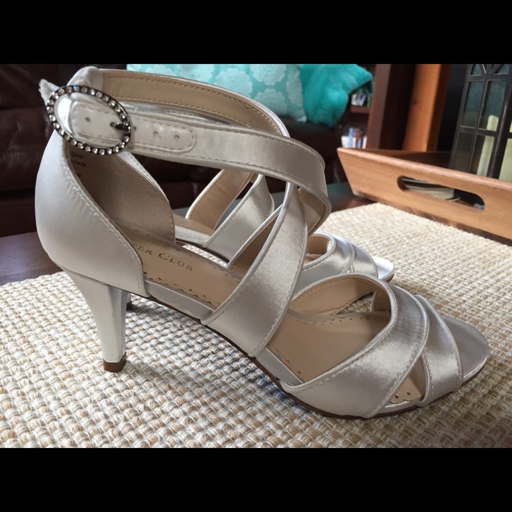 New with tags! Ivory, rhinestone, Charter Club.